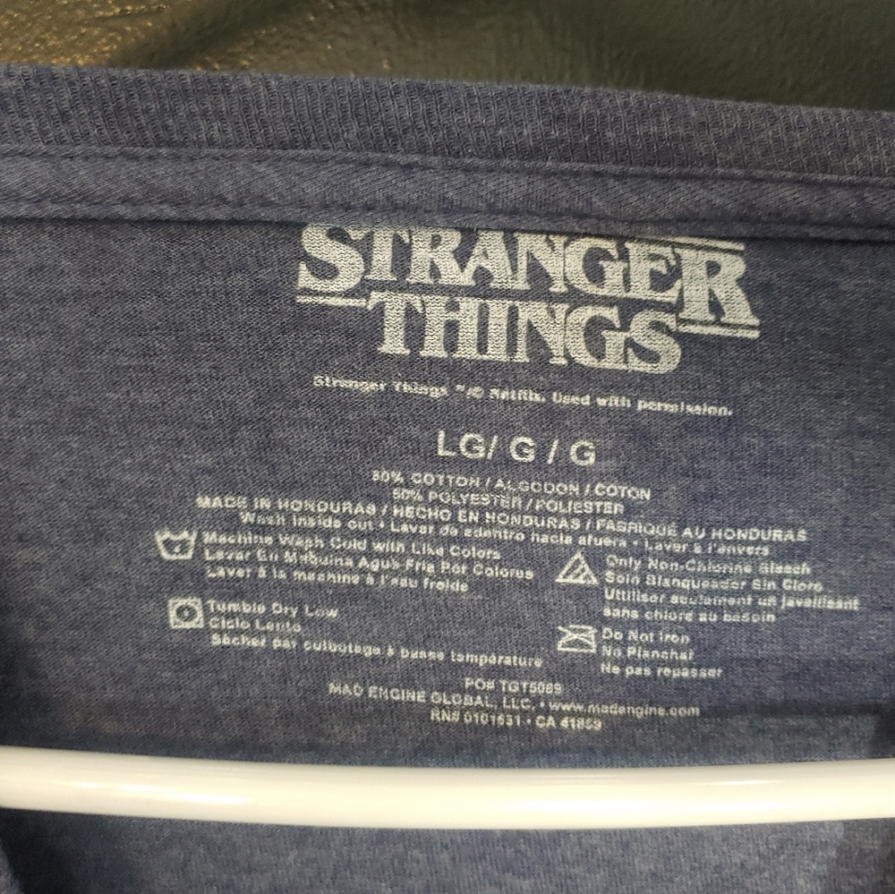 Stranger Things tee shirt Men's New - Picture 5 of 6